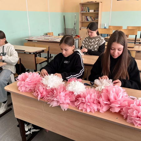 Есть в марте день особенный!