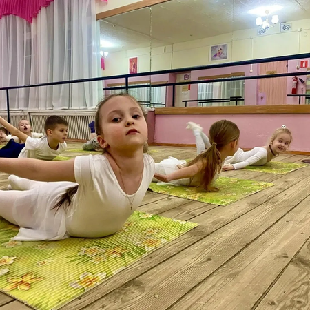 В ритме радости и счастья: "Веснушки" и "Капельки" покоряют танцевальный мир!