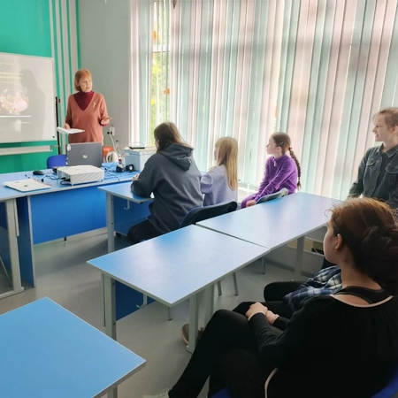 "Ретро стиль в моде, современное прочтение".