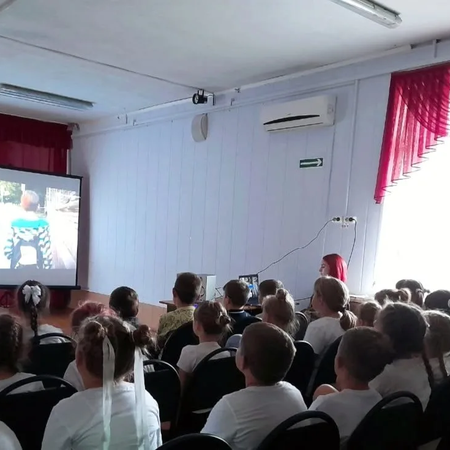 В Центре прошла  профилактическая  беседа «Безопасный путь до «Радуги».