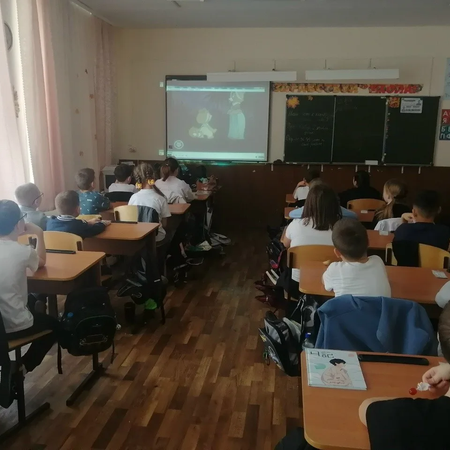 ​В вокальном объединении "Цветные сны" прошло тематическое занятие о дружбе.