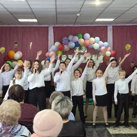 Праздничный концерт в КЦСОН Южного округа: Весеннее настроение и море талантов!