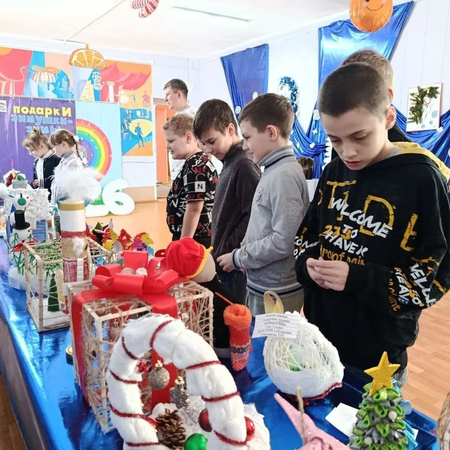 Юные изобретатели на выставке «Подарки зимушки-зимы»