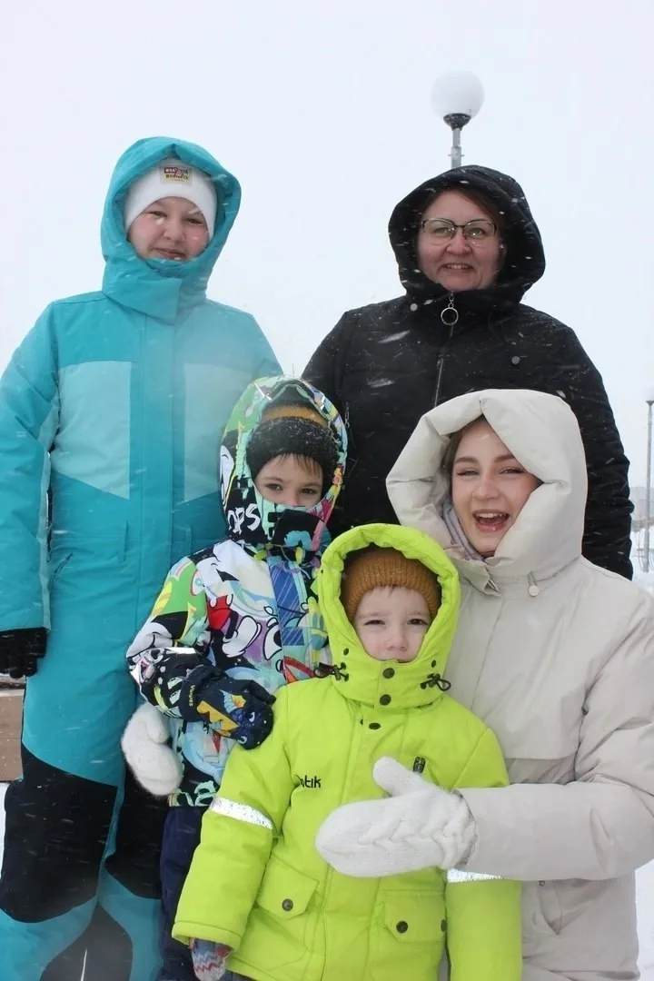 Юнкоры на празднике в парке Молодёжный