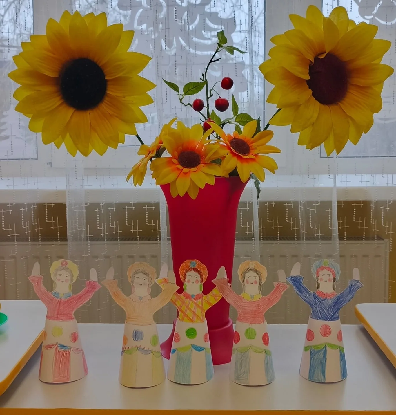 Дымковская игрушка" – мост к народным традициям в "Радуге талантов"!