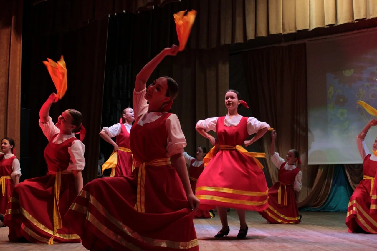 ПРАЗДНИЧНОЕ МЕРОПРИЯТИЕ  "С ДНЕМ УЧИТЕЛЯ!"