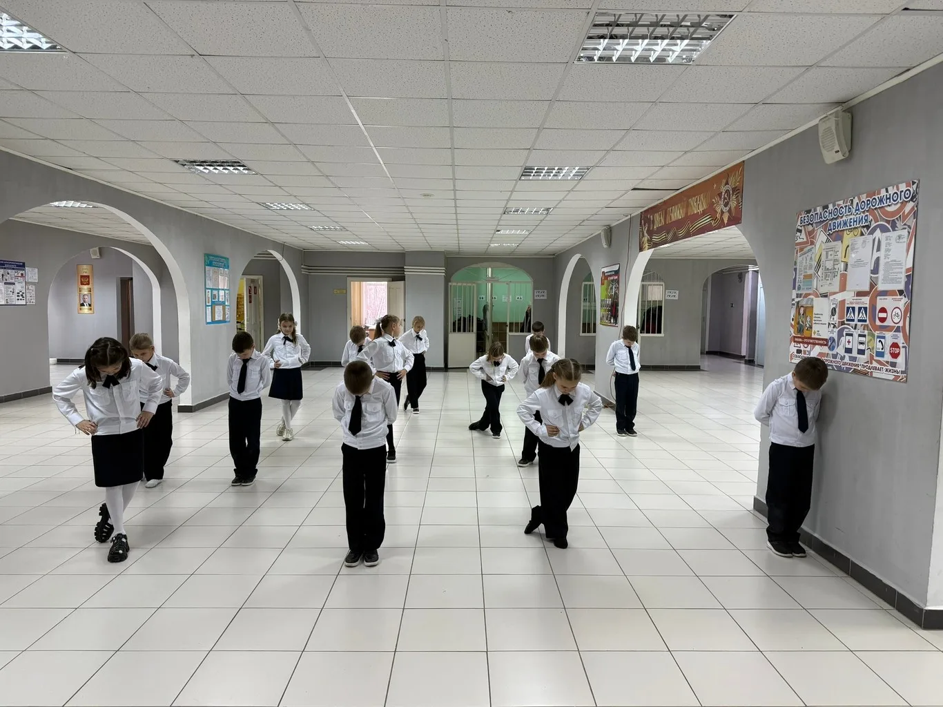 Подготовка к кадетскому балу в самом разгаре!