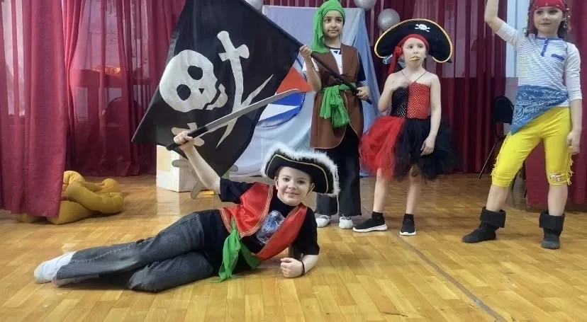 ДНЕВНИК ПИРАТА: КАК МЫ СОКРОВИЩА ИСКАЛИ (И ТАНЦЕВАЛИ)