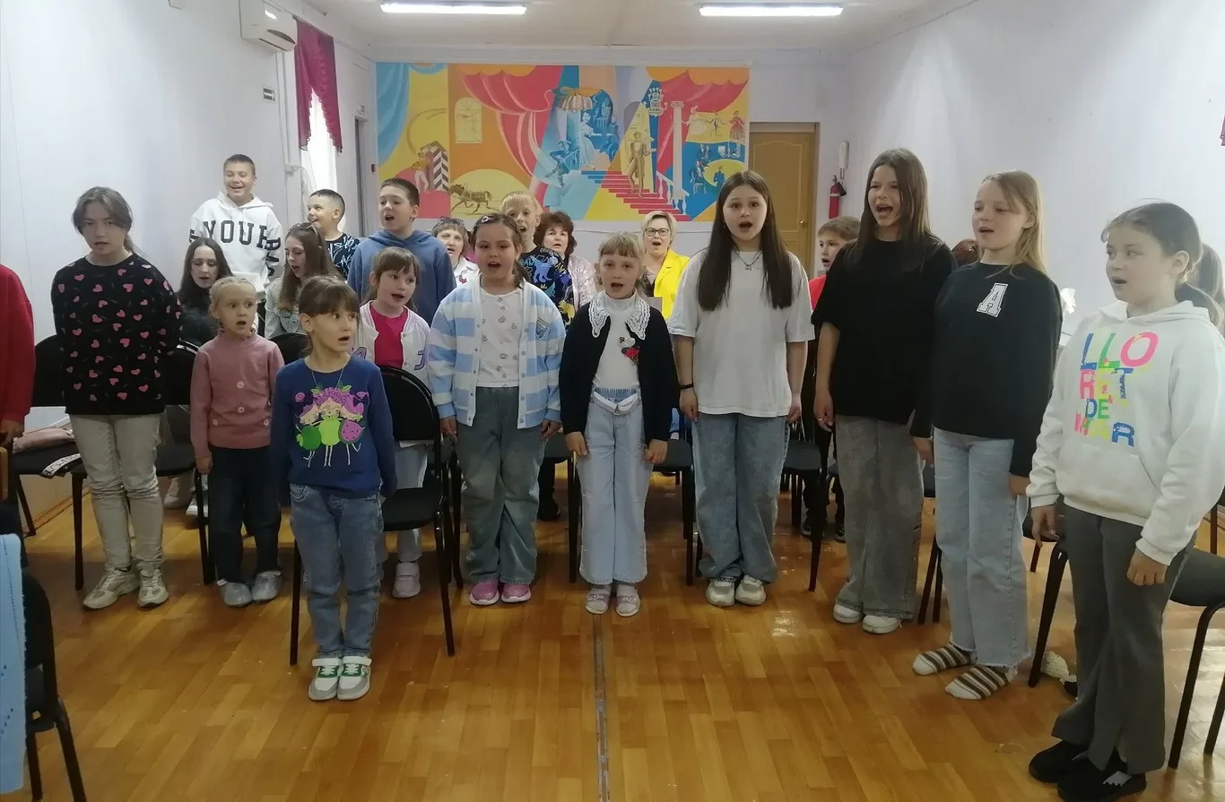 "ПОЁМ О ПОБЕДЕ!"